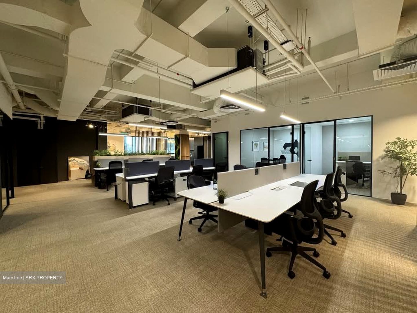 Wisma Atria (D9), Office #580941771